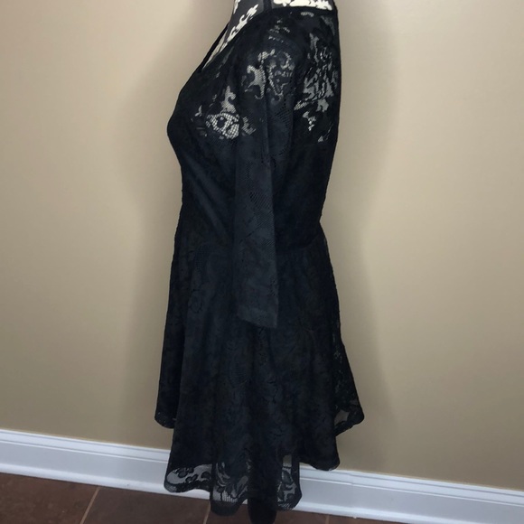 black laced dress - Picture 3 of 3